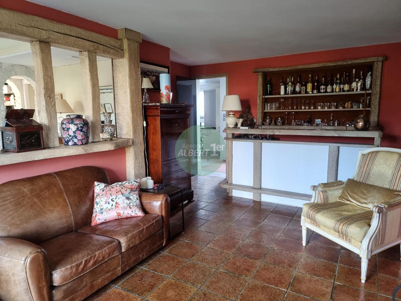 Maison - 154 m² - 8 pièces