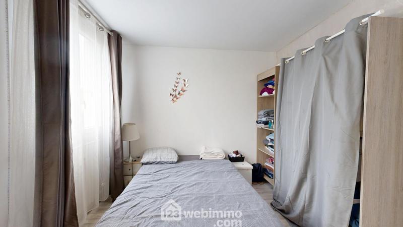 Appartement - 80 m² - 4 pièces