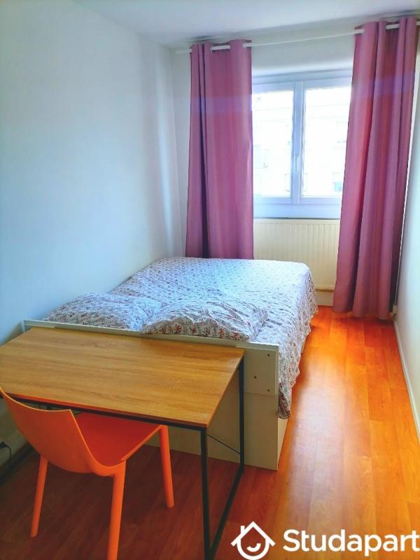 Chambre - 10 m² - 1 pièce