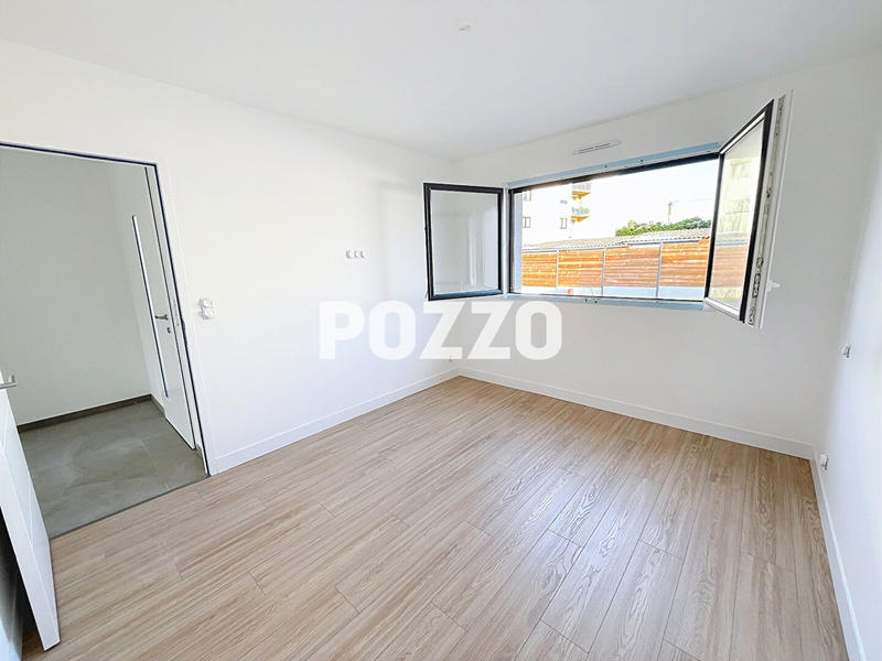 Maison - 98 m² - 5 pièces