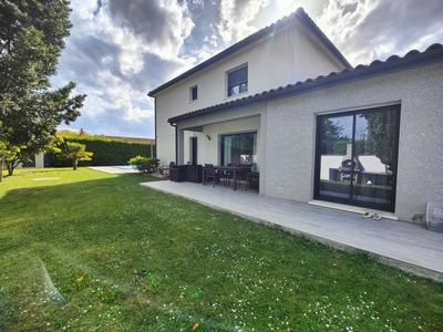 Maison - 160 m² - 6 pièces