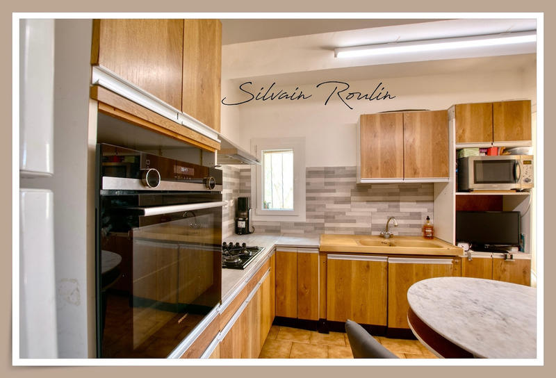 Maison - 210 m² - 8 pièces