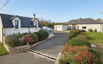 Maison - 206 m² - 4 pièces