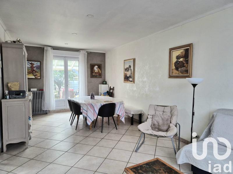 Maison - 90 m² - 5 pièces