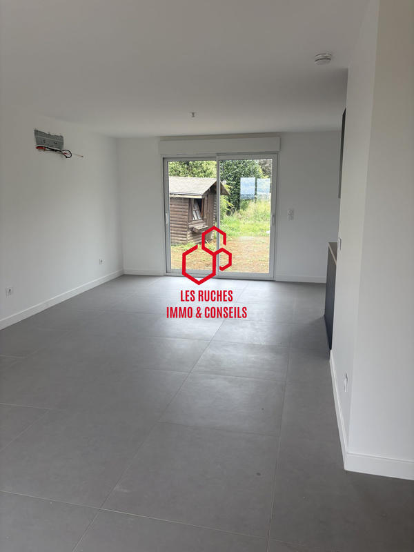 Maison traditionnelle - 93 m² - 4 pièces