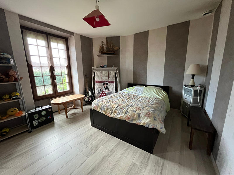 Maison - 180 m² - 6 pièces