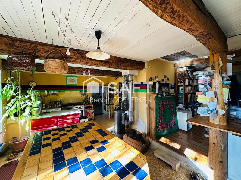 Maison - 300 m² - 8 pièces