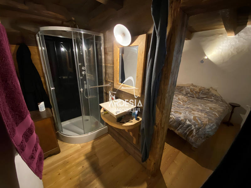 Maison - 250 m² - 8 pièces