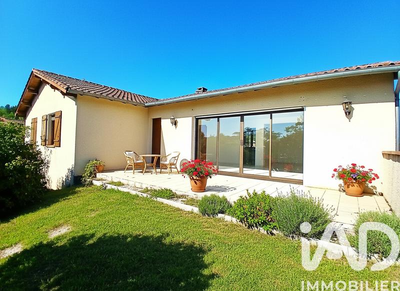 Maison - 137 m² - 6 pièces