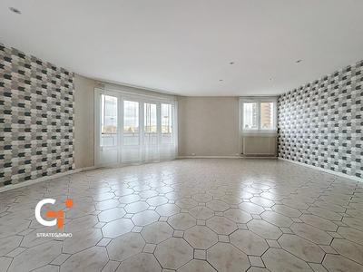 Appartement - 136 m² - 6 pièces