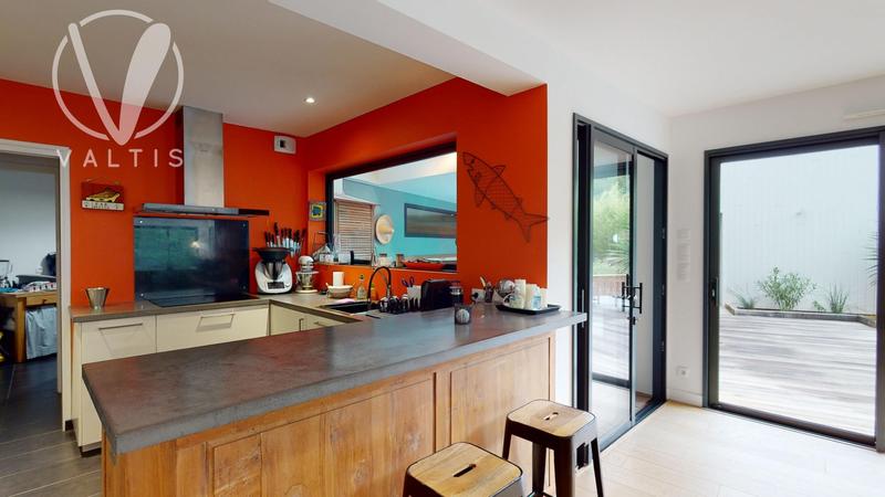 Maison contemporaine - 174 m² - 6 pièces