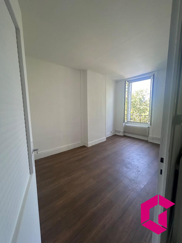 Appartement - 75 m² - 3 pièces