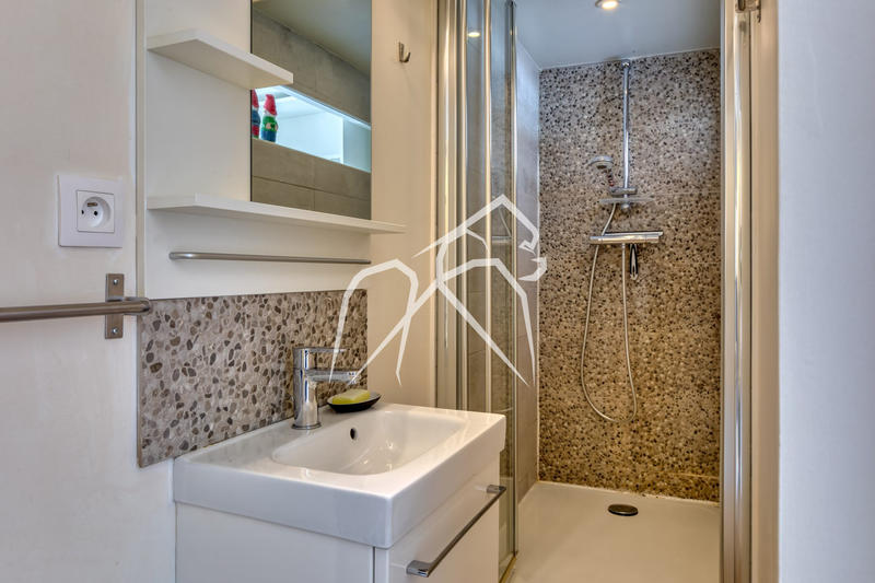 Maison contemporaine - 140 m² - 6 pièces