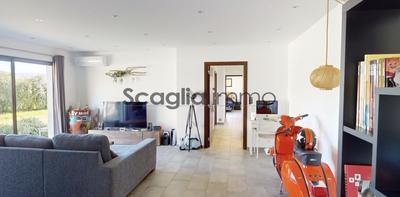 Appartement - 111 m² - 3 pièces