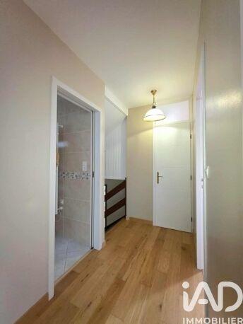 Maison - 96 m² - 5 pièces