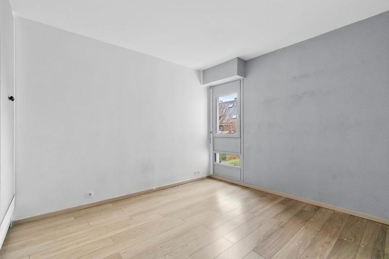 Appartement - 95 m² - 5 pièces