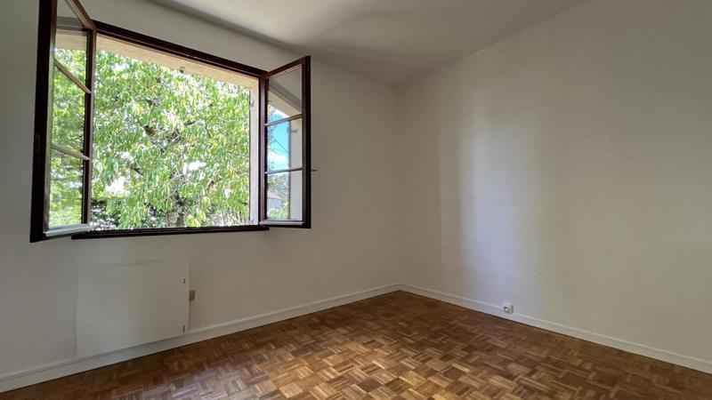 Pavillon - 80 m² - 4 pièces