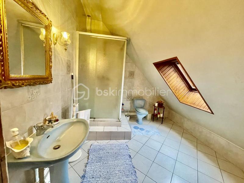 Maison - 123 m² - 7 pièces