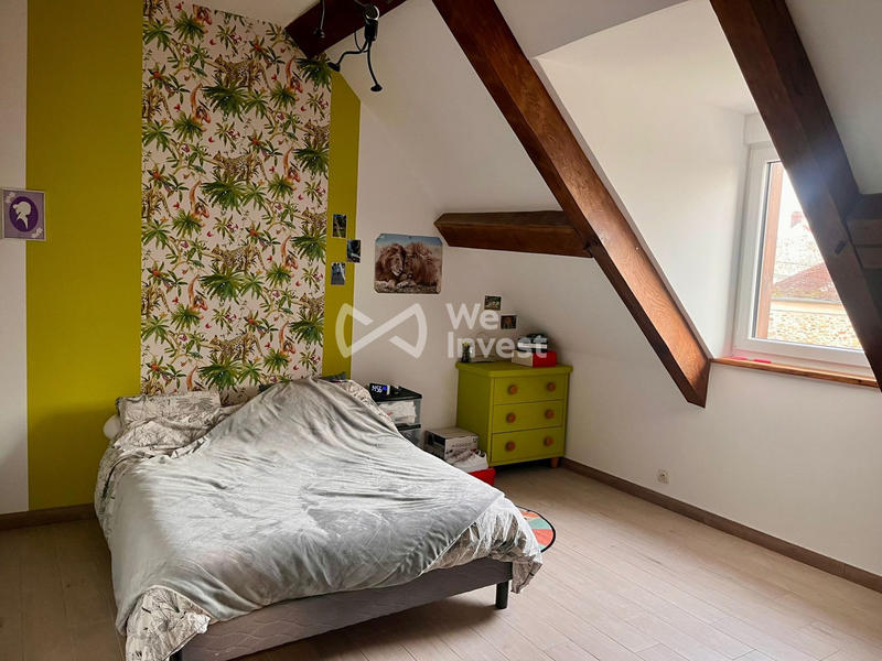 Maison - 180 m² - 8 pièces