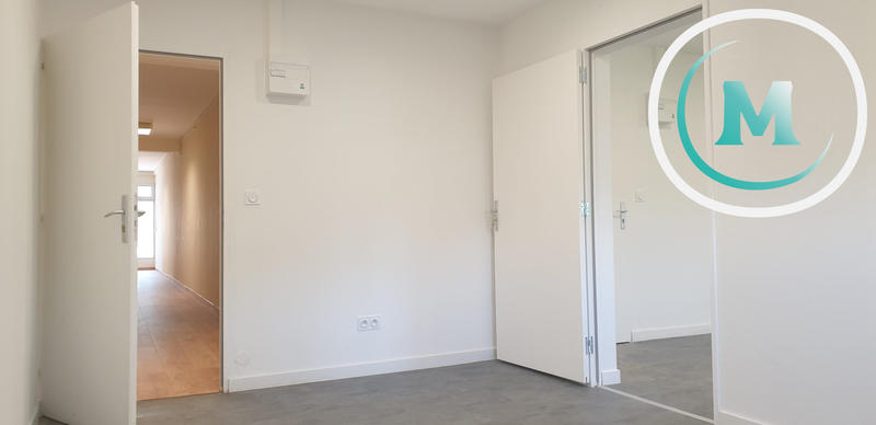 Bureau - 14 m² - 1 pièce