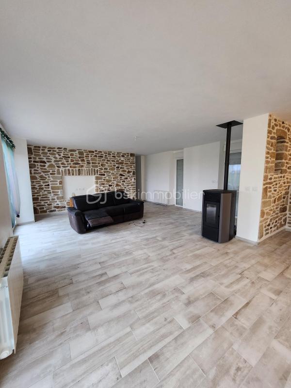 Maison en pierre - 160 m² - 6 pièces