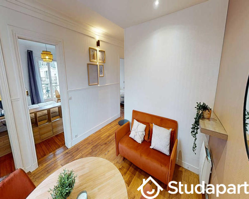 Chambre - 150 m² - 1 pièce