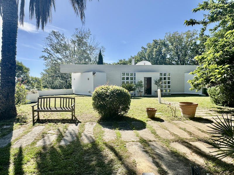 Maison - 346 m² - 6 pièces