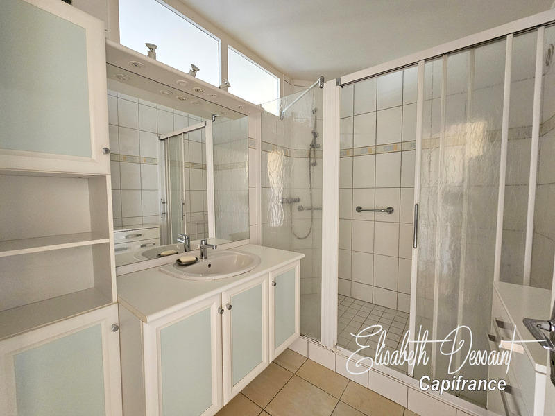 Appartement - 85 m² - 4 pièces