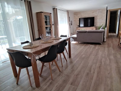 Villa - 167 m² - 7 pièces