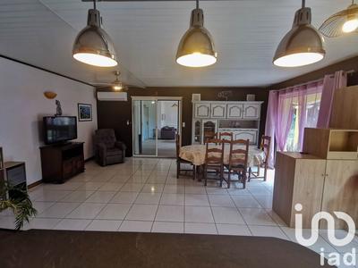 Maison - 175 m² - 9 pièces