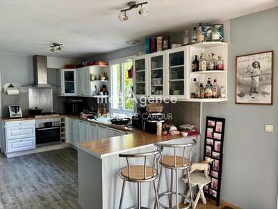 Maison - 127 m² - 7 pièces