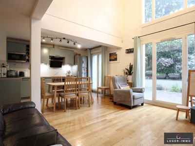 Appartement - 100 m² - 5 pièces