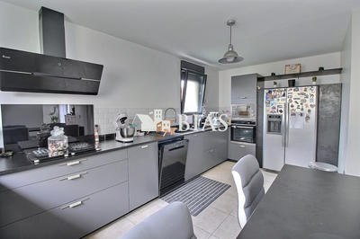 Maison contemporaine - 140 m² - 5 pièces