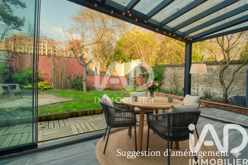 Maison - 223 m² - 8 pièces