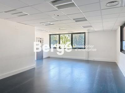Bureau - 1 212 m²