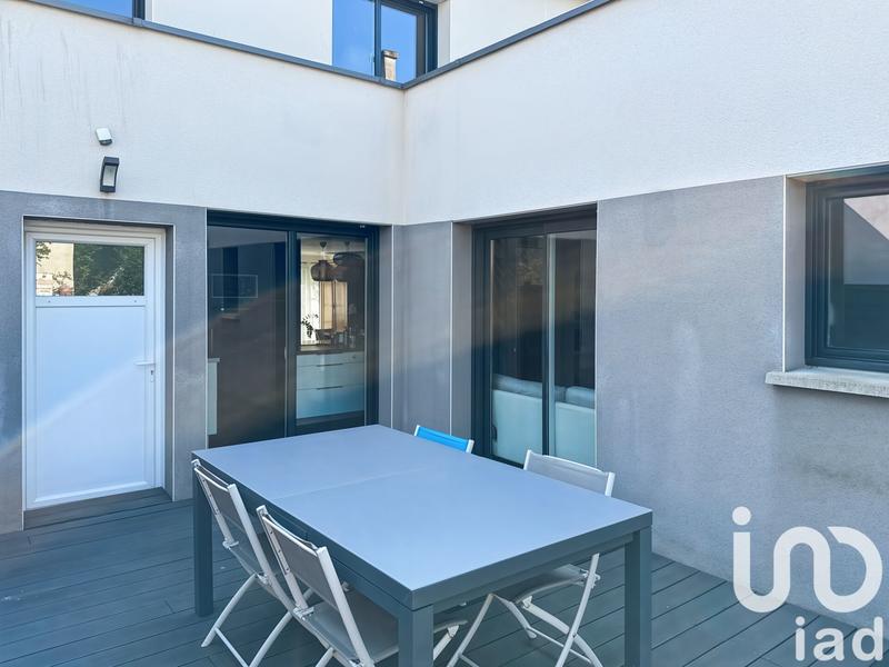 Maison - 155 m² - 5 pièces