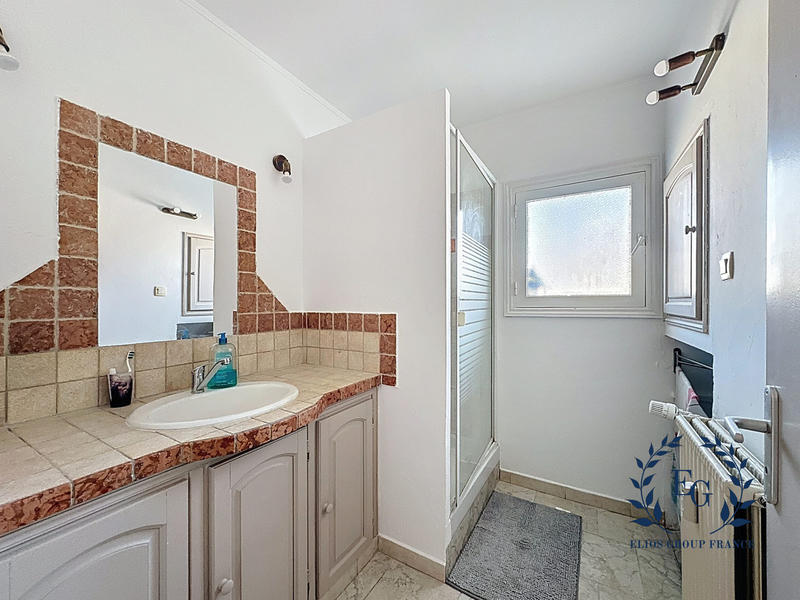 Appartement - 87 m² - 5 pièces