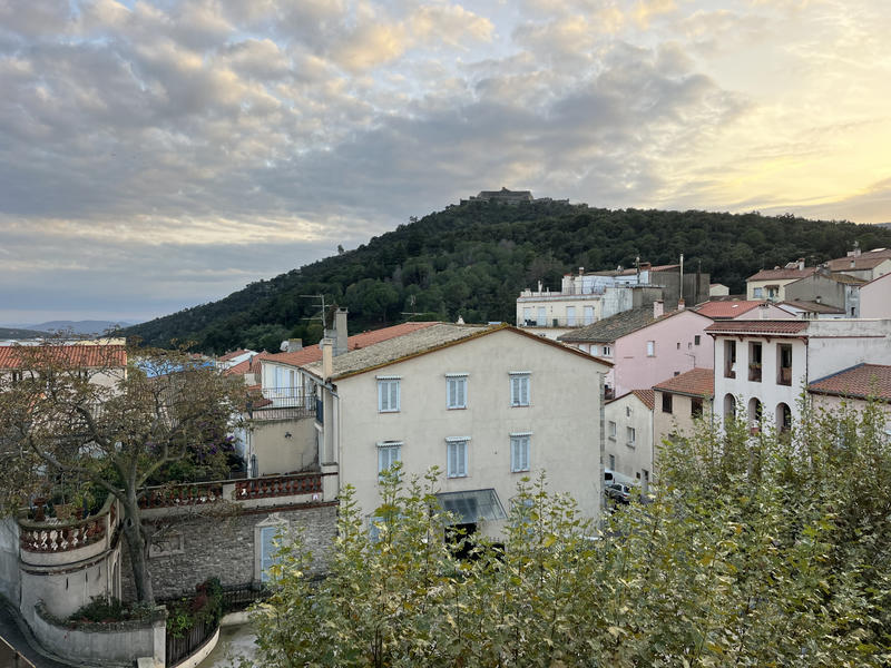 Propriété - 400 m² - 16 pièces