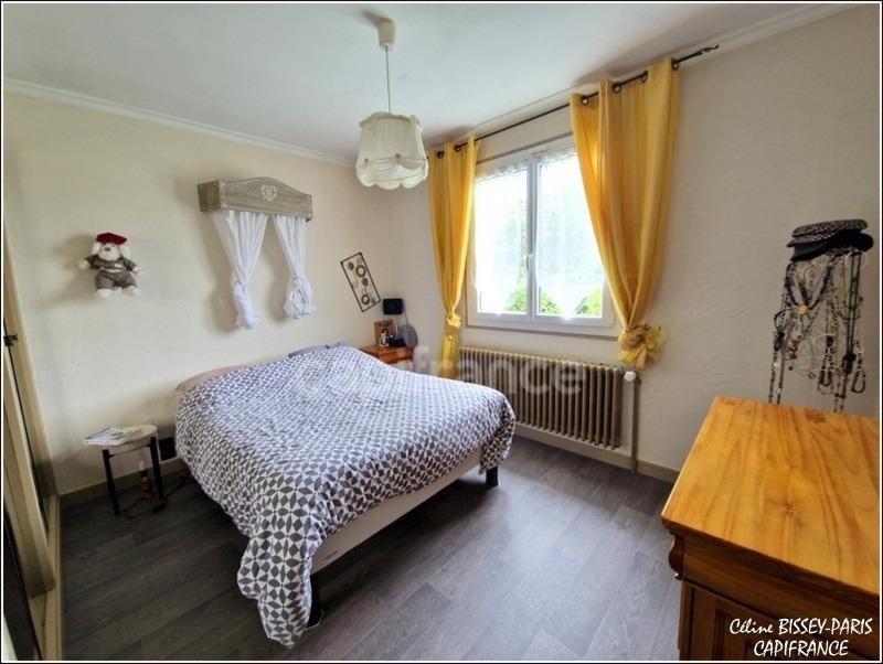 Maison - 170 m² - 5 pièces