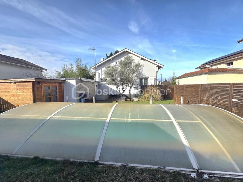 Maison traditionnelle - 210 m² - 6 pièces