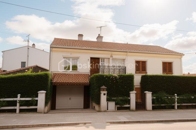 Maison - 110 m² - 5 pièces