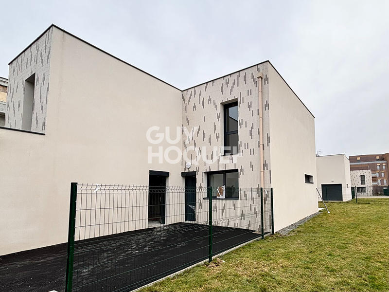 Maison - 83 m² - 3 pièces