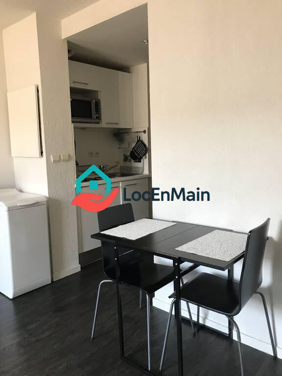 Studio - 25 m² - 1 pièce