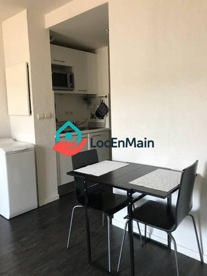 Studio - 25 m² - 1 pièce