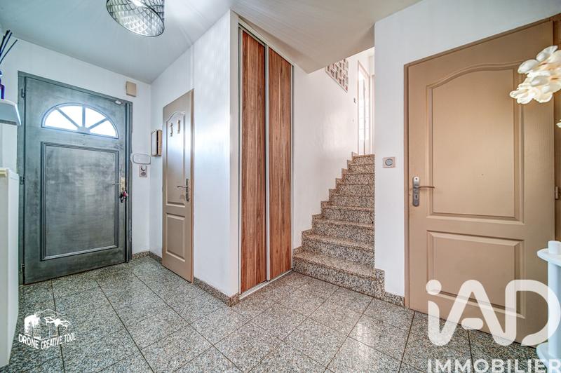 Maison - 101 m² - 5 pièces