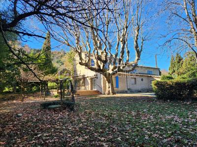 Maison en pierre - 193 m² - 6 pièces