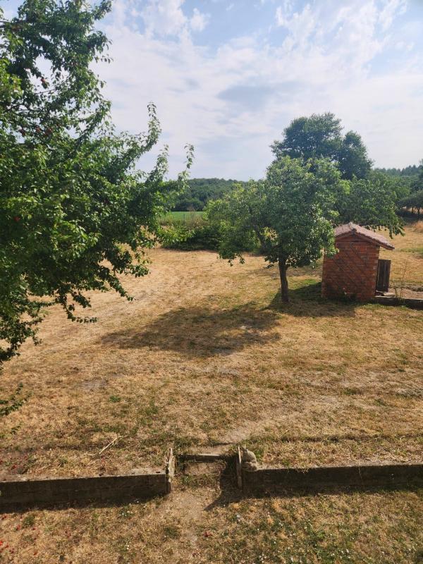 Maison traditionnelle - 230 m² - 8 pièces