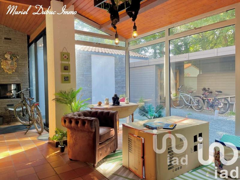 Maison - 201 m² - 5 pièces