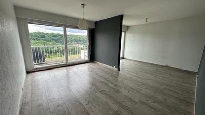 Appartement - 76 m² - 3 pièces