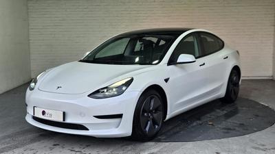 Tesla Model 3 Autonomie Standard Plus Rwd